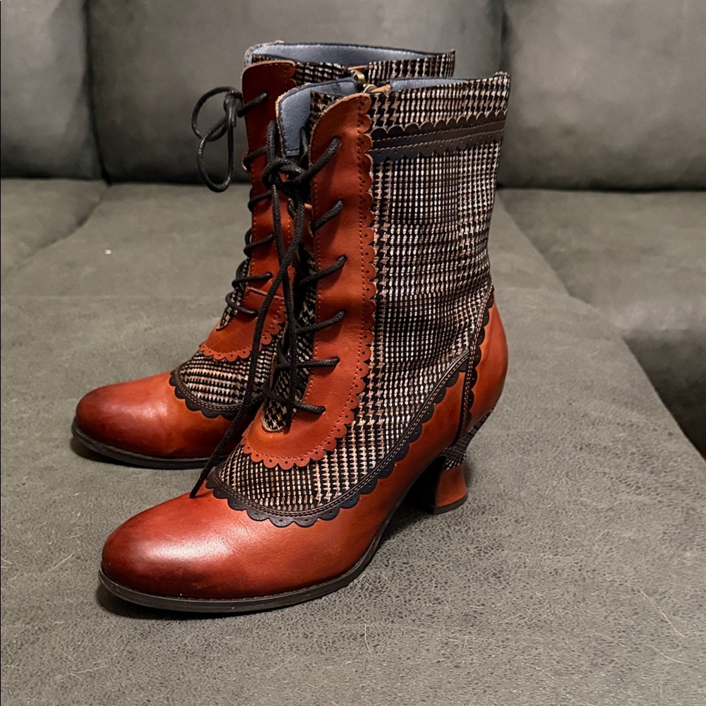 Boho L’Artiste Brown Lace-Up Houndstooth Accent Boots